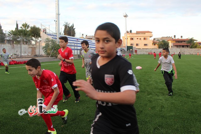 فيديو: قفزوا كالغزلان والفرحة والدموع تغمران شاكرين الرحمن وابو العبد بالحسبان في افتتاح ملعبهم الخضراوان   